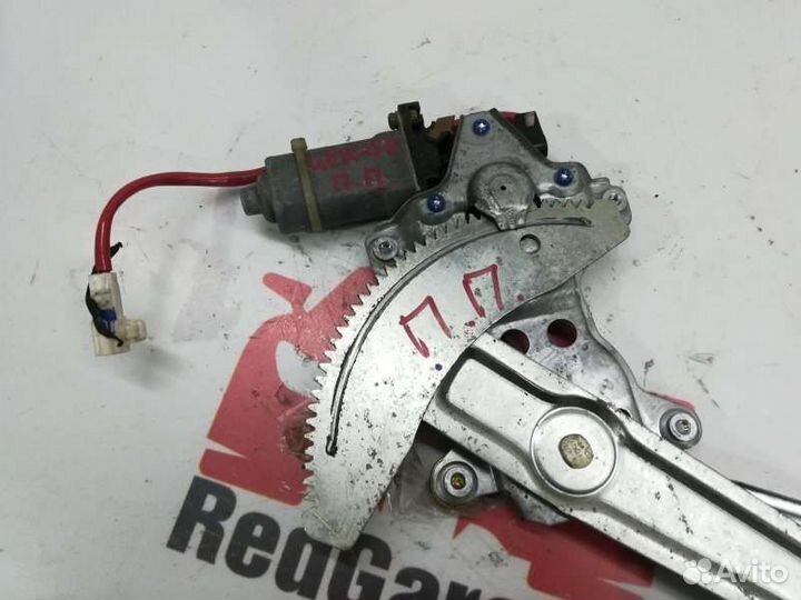 Стеклоподъемник передний правый Toyota Tundra