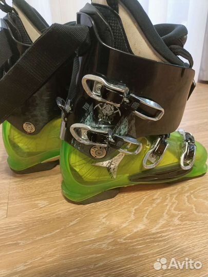 Горнолыжные ботинки Atomic Tracker 110