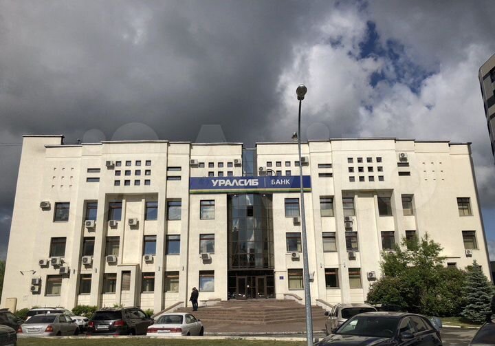 Здание 7658,1 кв.м
