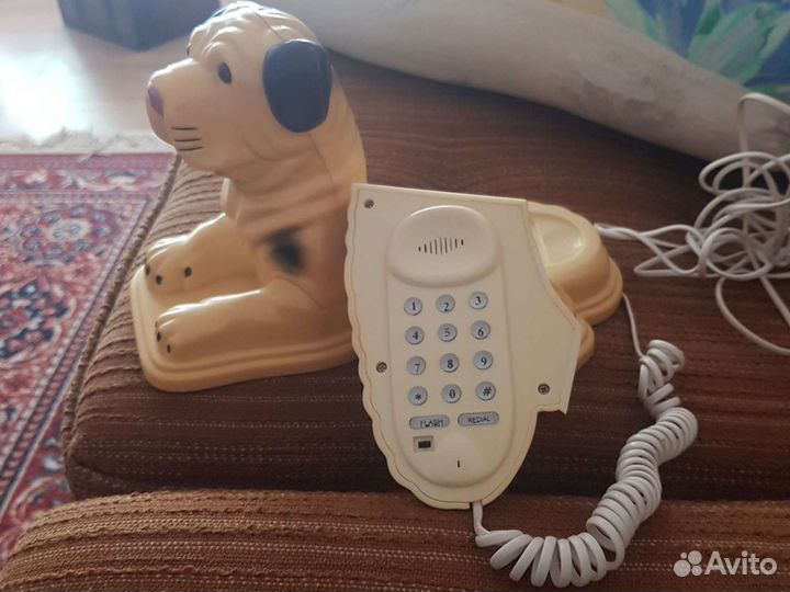Собака телефон