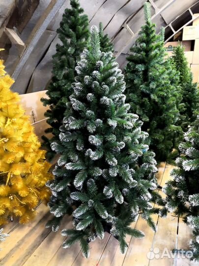 Ёлка искусственная с белыми кончиками