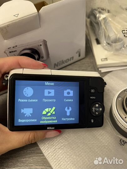 Компактный фотоаппарат Nikon 1 S1