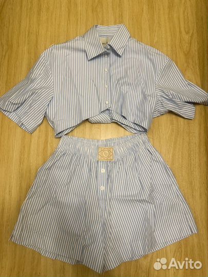 Костюм label b