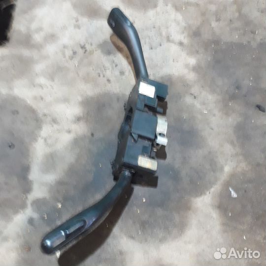 Под рулевой переключатель Фольксваген Пассат Б5