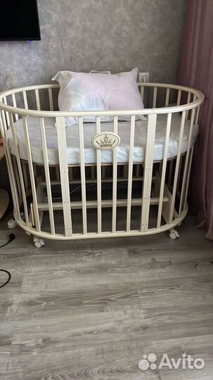 Кровать с маятником