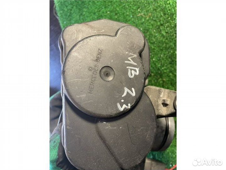 Заслонка дроссельная Mercedes C W202 1.8 1998