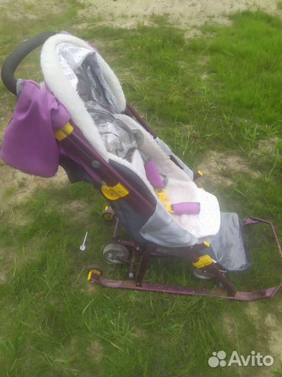 2-е Детских коляски