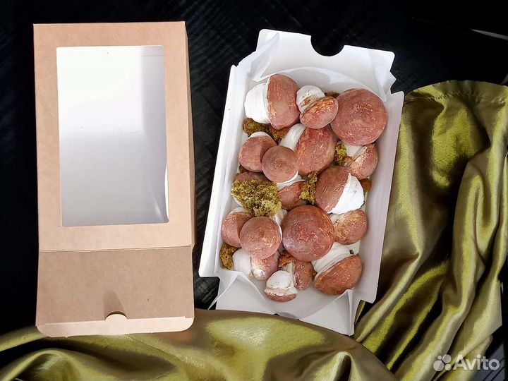 Зефирный подарок. Грибы из зефира