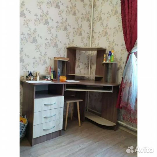 Стол письменный новый