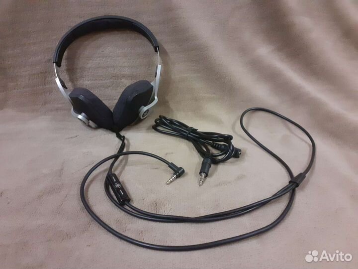 Наушники Yamaha