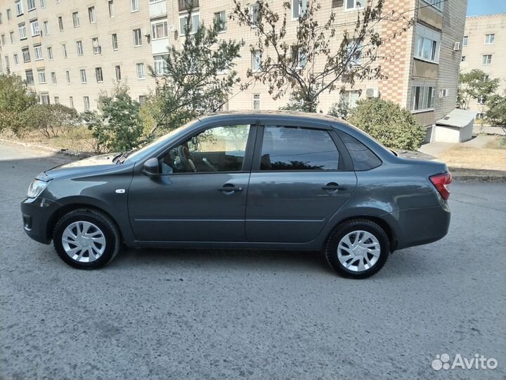 LADA Granta 1.6 МТ, 2017, 100 000 км