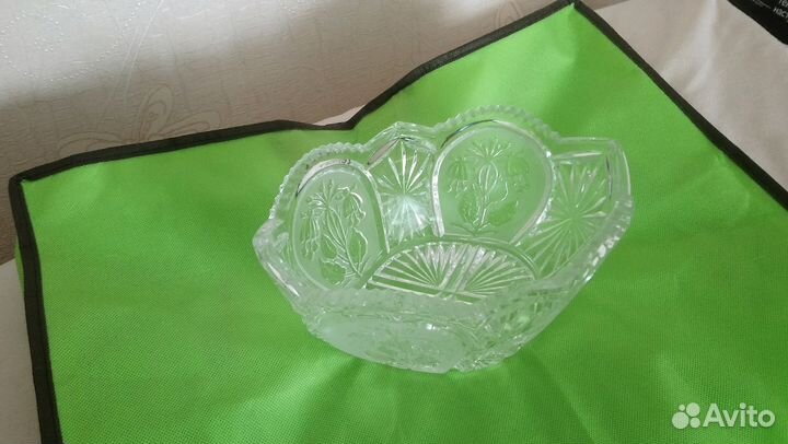 Хрустальная ваза