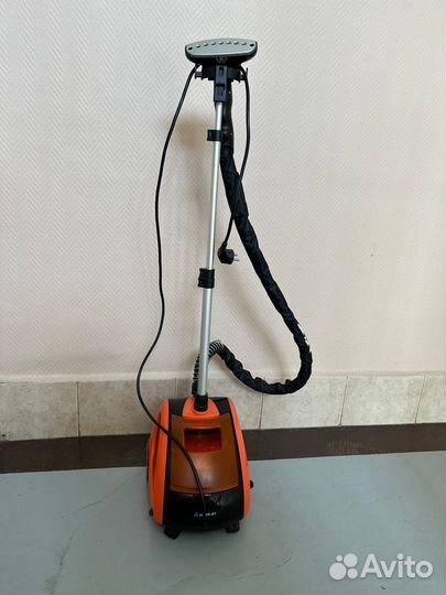 Отпариватель для одежды вертикальный