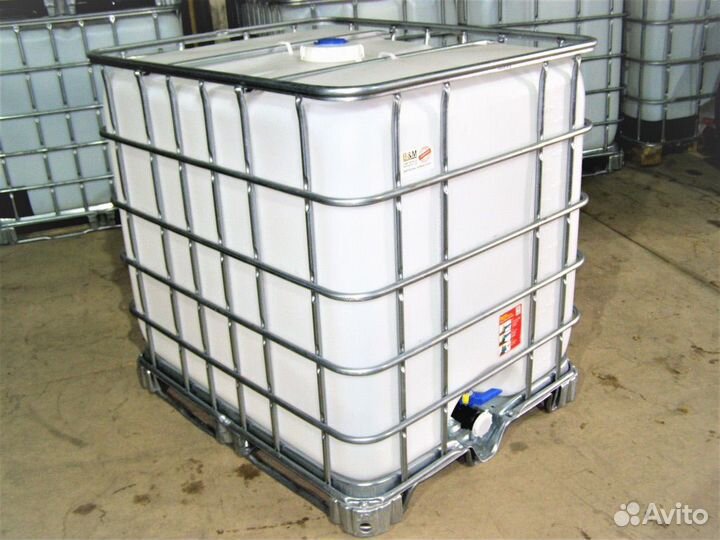 Еврокуб 1000л черный и белые