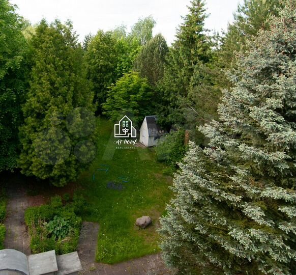 Коттедж 375 м² на участке 15 сот.