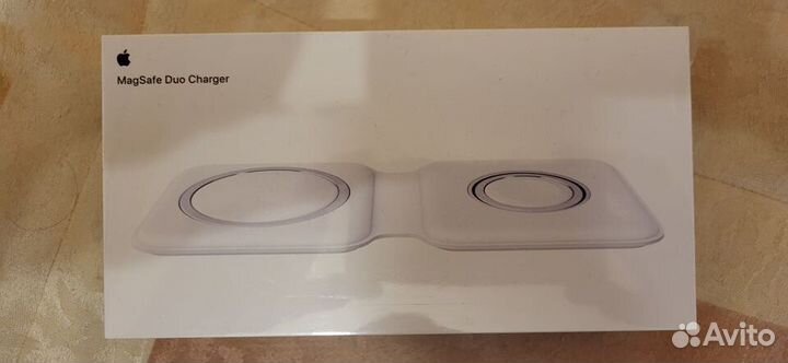 Зарядное устройство Apple MagSafe Duo Charger