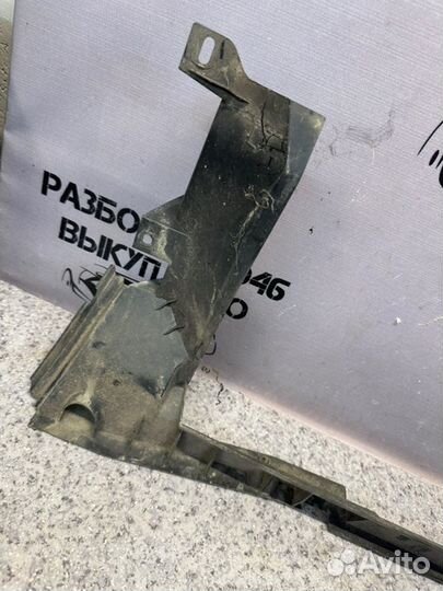 Дефлектор радиатора Nissan Almera G15