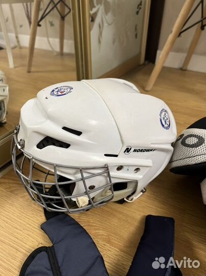Шлем хоккейный на 8-10 лет