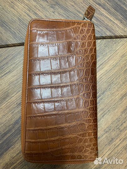 Кошелек женский из кожи крокодила