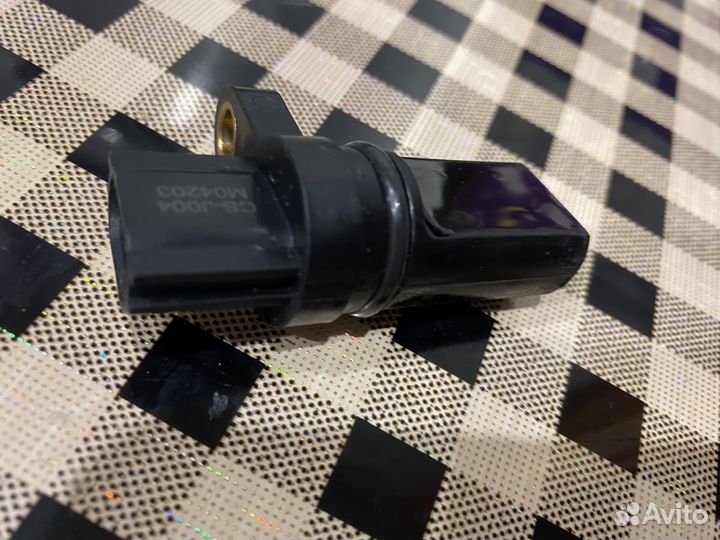 Датчик положения коленвала Nissan xmbt-CS-J004