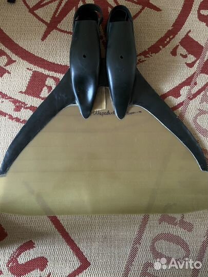 Моноласта, ласты