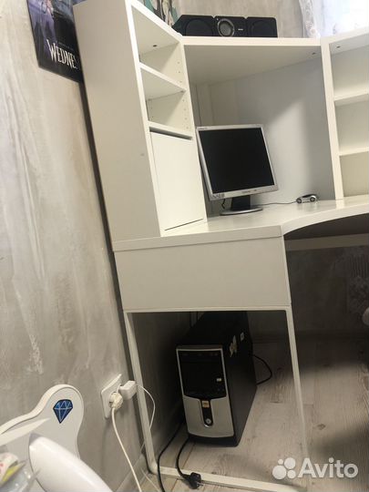 Стол IKEA micke