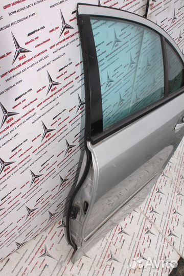 Дверь мерседес w211 задняя левая серебро