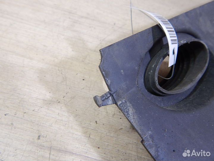 Дефлектор радиатора верхний Renault Megane 3