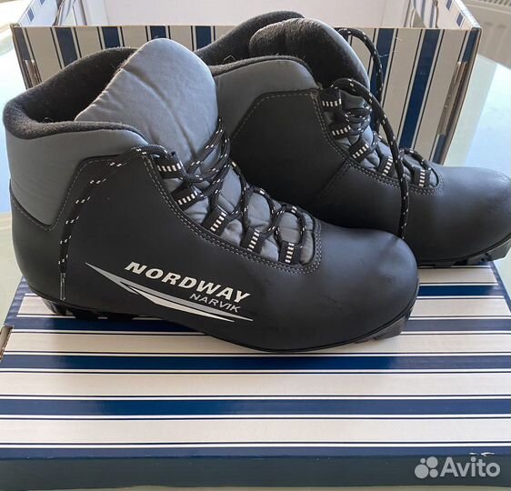 Беговые лыжи fischer, палки и ботинки новые