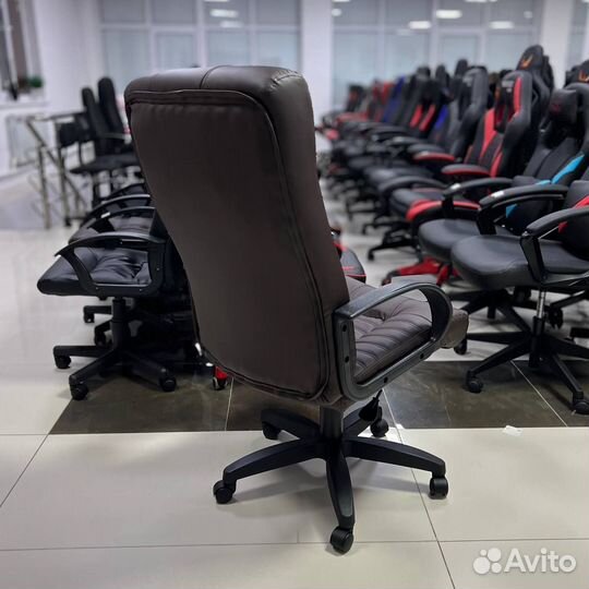 Компьютерное кресло Атлант (цвета)