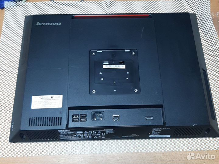 Lenovo thinkcentre M71z i5 ssd