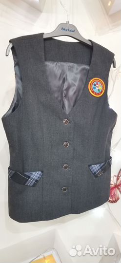 Школьная форма. Костюм для девочки