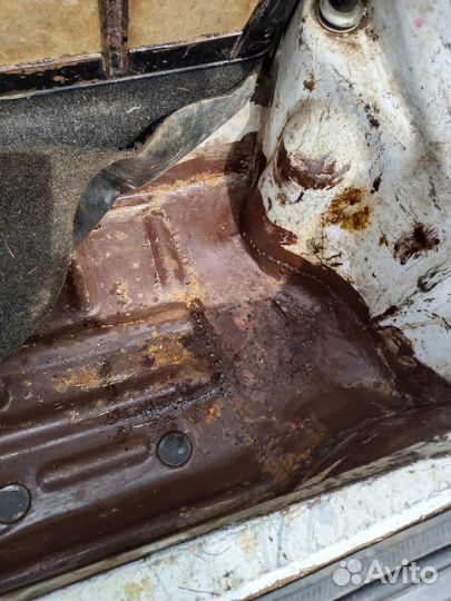 Двигатель и кпп на Оку