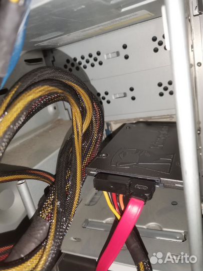 Игровой компьютер на Intel, SSD, HDD, RX 570