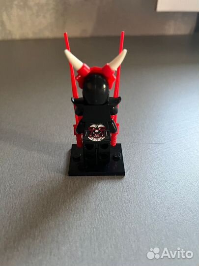 Lego ninjago. Мистер Э