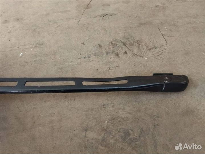 Поводок стеклоочистителя Bentley Continental GT