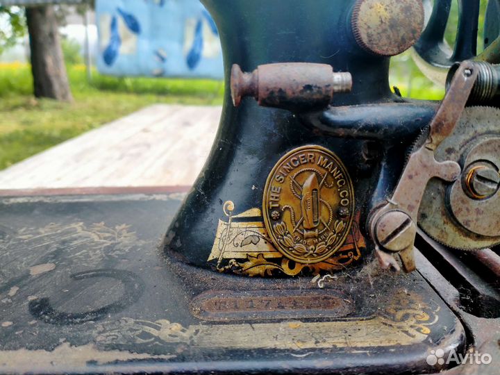 Швейная машинка зингер ручная