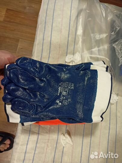 Рабочие перчатки