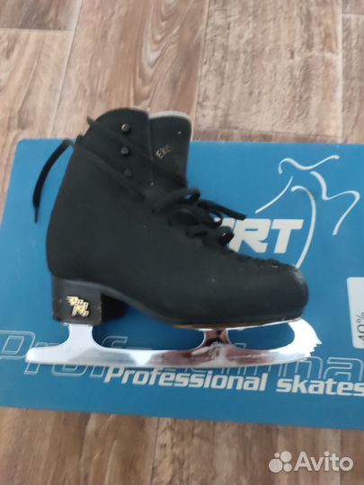 Коньки для фигурного катания 22