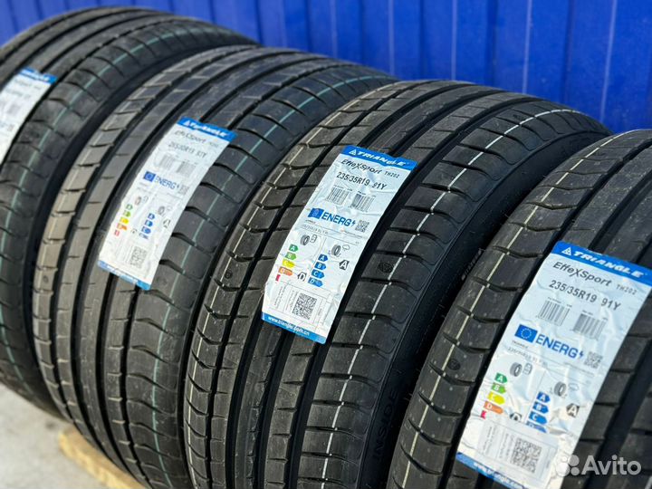 Triangle EffeXSport TH202 235/35 R19 и 265/30 R19 91Y