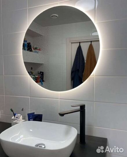 Зеркало в коридор с подсветкой