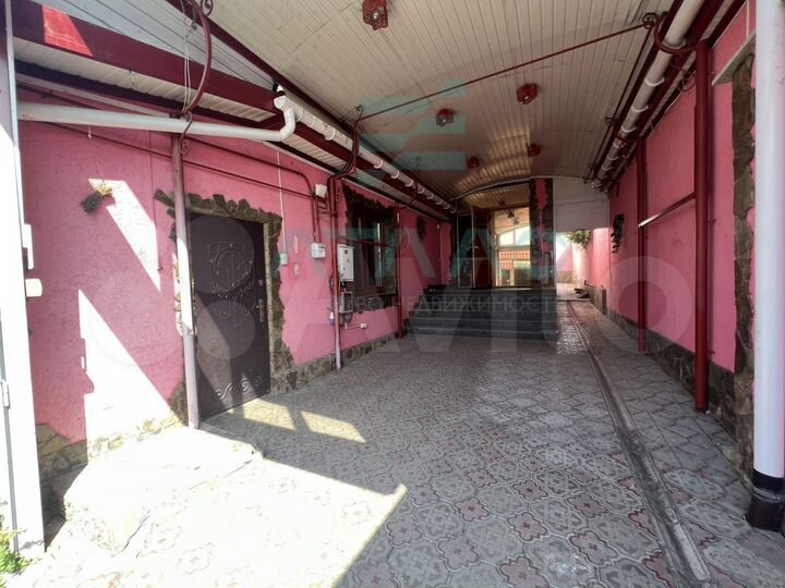 Дом 237 м² на участке 2 сот.