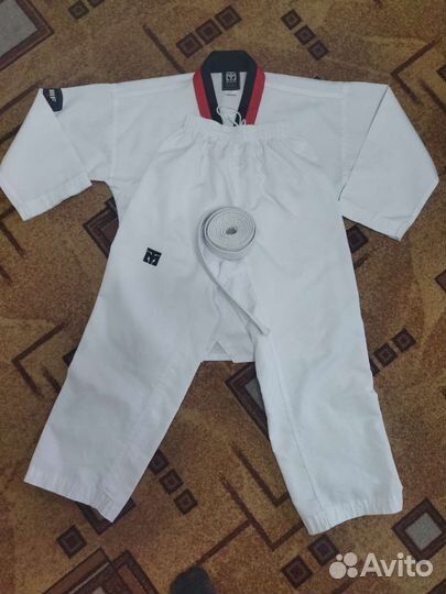 Продам форму для теквондо