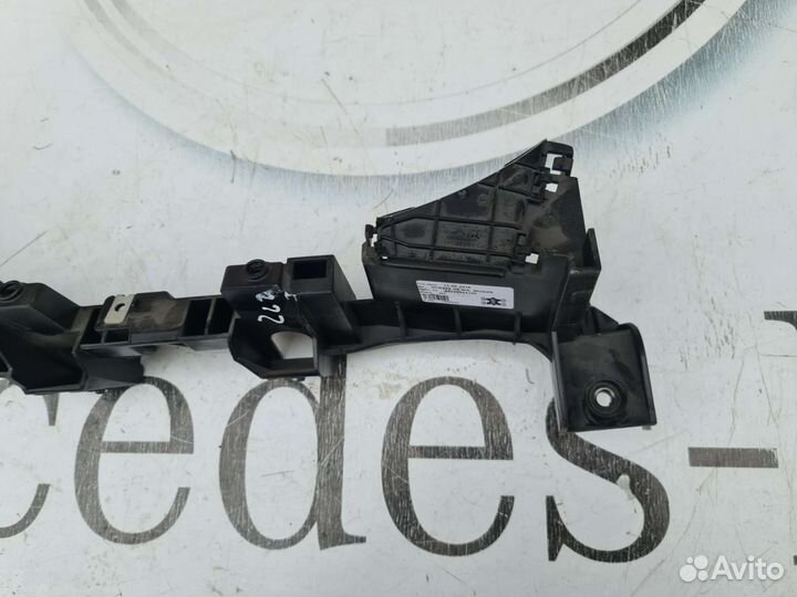 Кронштейн задней полки Mercedes W222