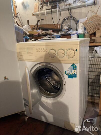 Холодильники, стиральная машина, телевизор