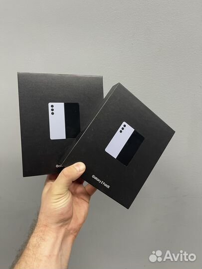 Samsung Galaxy Z Fold5, 12/256 ГБ