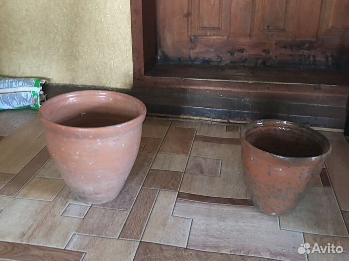 Глиняный горшок