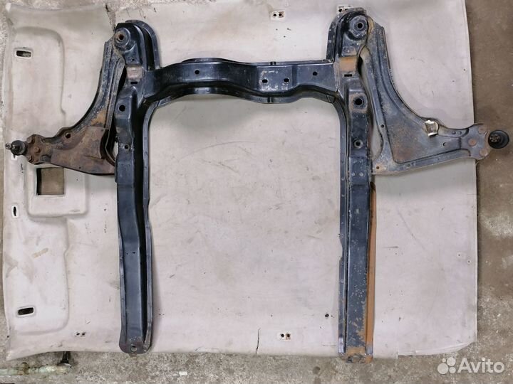Подрамник Opel Vectra А C20NE 2.0 1988-1995