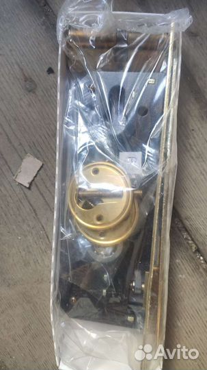 Замок врезной Kale, с сердечником и ручкой, золото