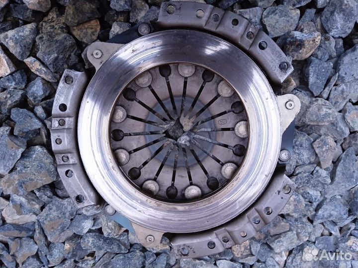 Сцепление в сборе на VAG (двигатель AEX)